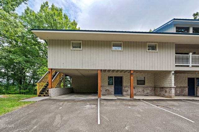 4222 Dollys Drive, Sevierville, TN 37876