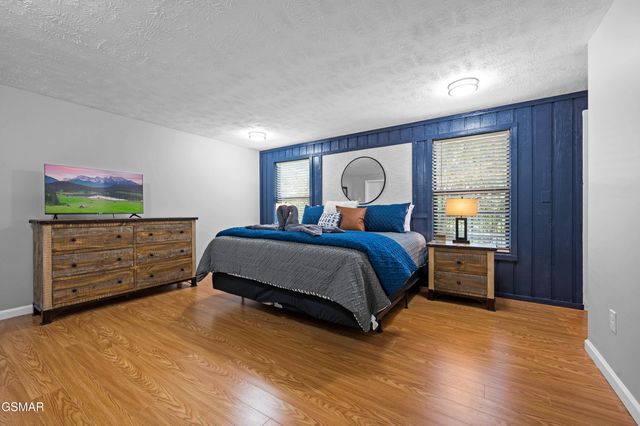 4222 Dollys Drive, Sevierville, TN 37876