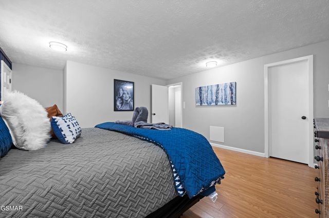 4222 Dollys Drive, Sevierville, TN 37876