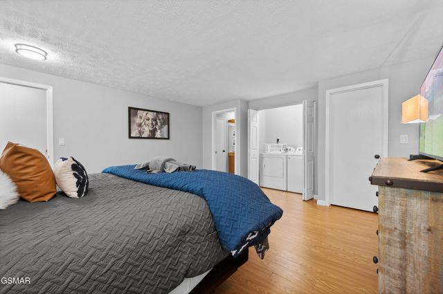 4222 Dollys Drive, Sevierville, TN 37876