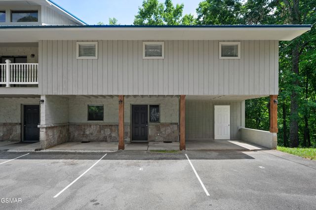 4222 Dollys Drive, Sevierville, TN 37876