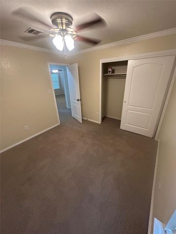 731 Abundance LN, Kyle, TX 78640
