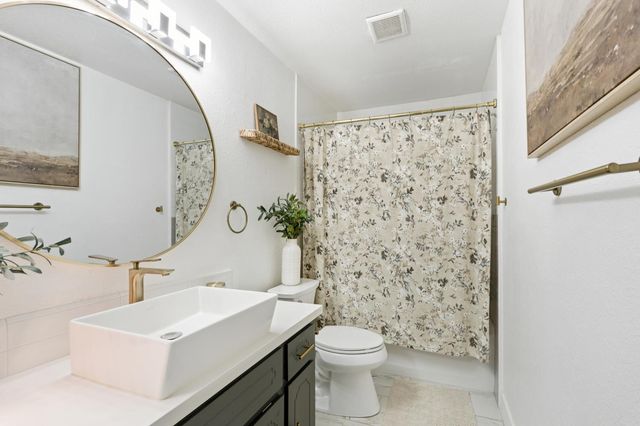 970 W Tuolumne Rd, Turlock, CA 95382