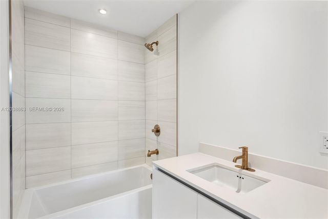 2678 Tigertail Ave 1005, Miami, FL 33133