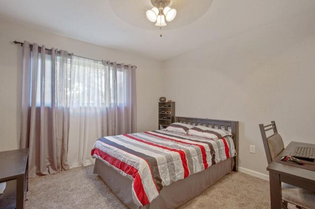 1674 W Morton Avenue, Porterville, CA 93257