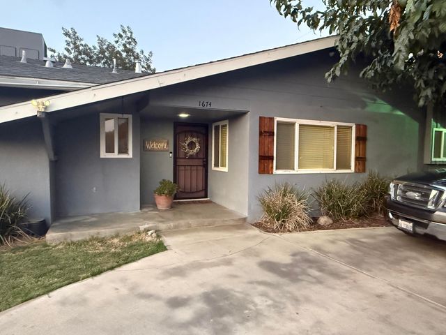 1674 W Morton Avenue, Porterville, CA 93257