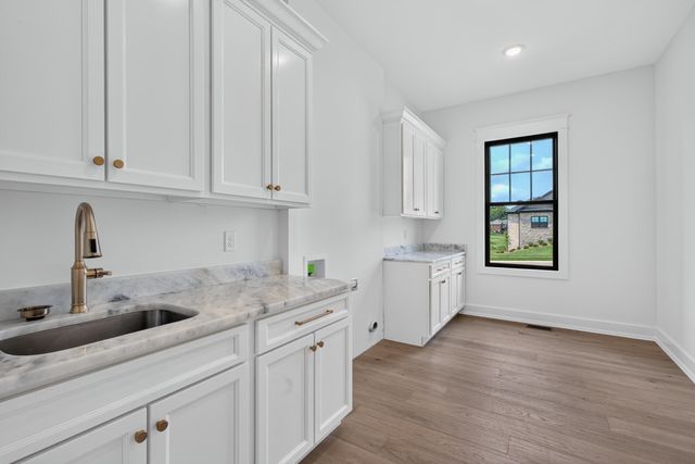 708 Winged Foot Drive, Richmond, KY 40475