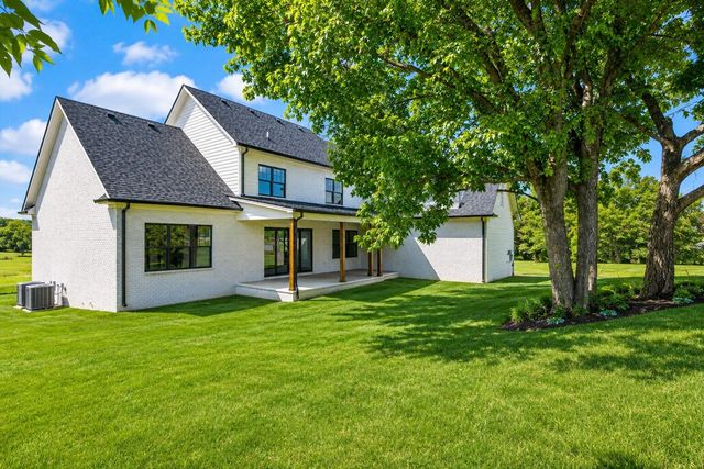 708 Winged Foot Drive, Richmond, KY 40475