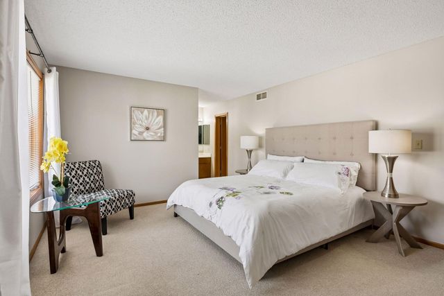 930 Dartmouth Place SE, Minneapolis, MN 55414