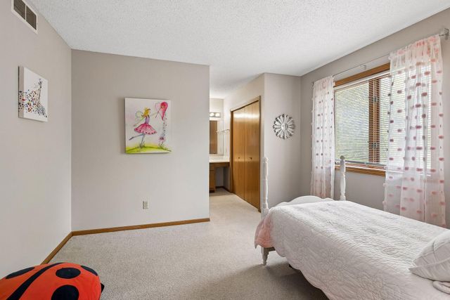 930 Dartmouth Place SE, Minneapolis, MN 55414