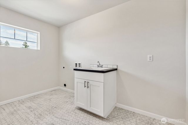 16617 8th Avenue Ct E #9, Spanaway, WA 98387