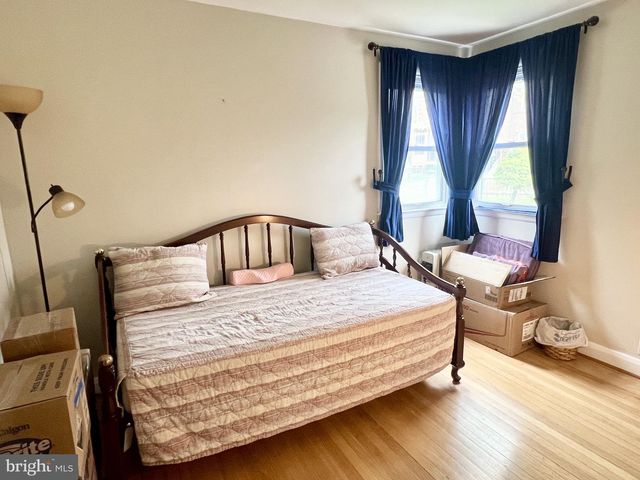 8203 BOMAN CT, Towson, MD 21204