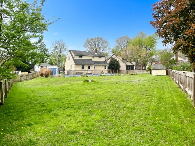 8203 BOMAN CT, Towson, MD 21204