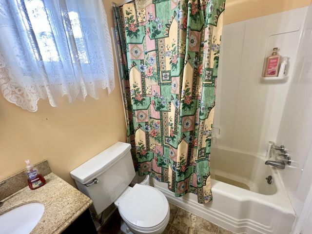 8203 BOMAN CT, Towson, MD 21204
