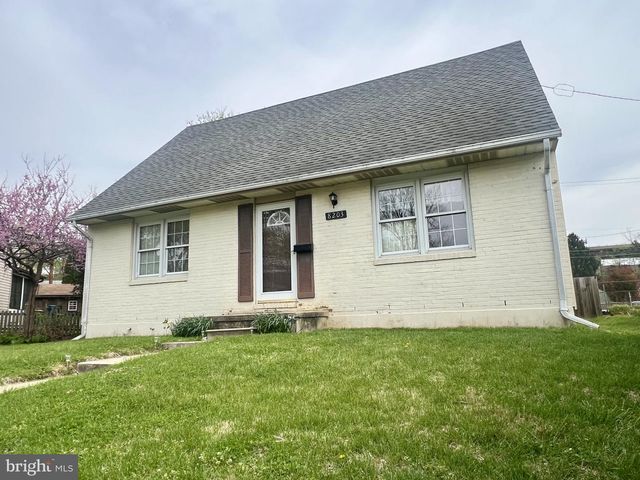 8203 BOMAN CT, Towson, MD 21204