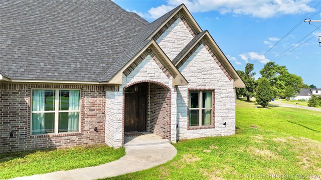 1104 Maple Lane, Stigler, OK 74462