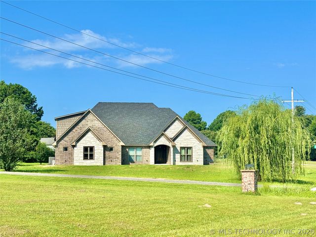 1104 Maple Lane, Stigler, OK 74462