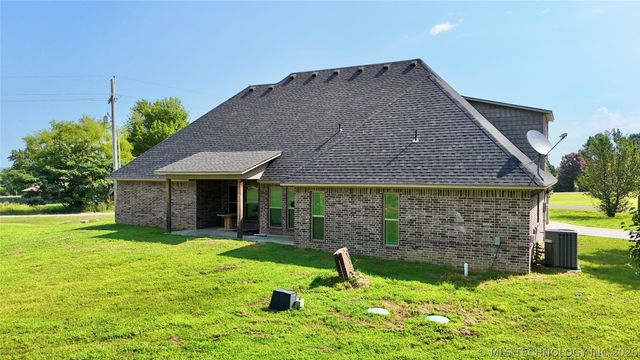 1104 Maple Lane, Stigler, OK 74462
