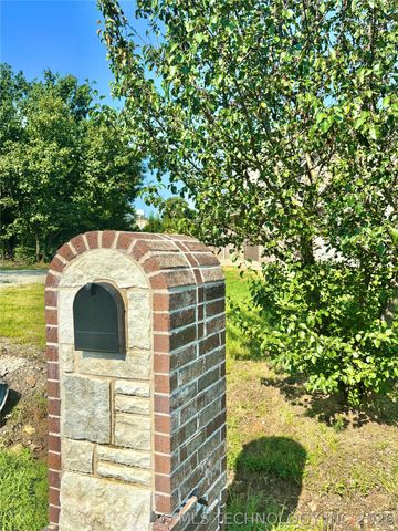 1104 Maple Lane, Stigler, OK 74462