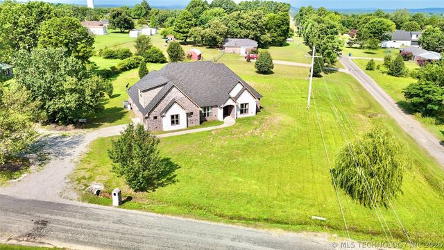 1104 Maple Lane, Stigler, OK 74462