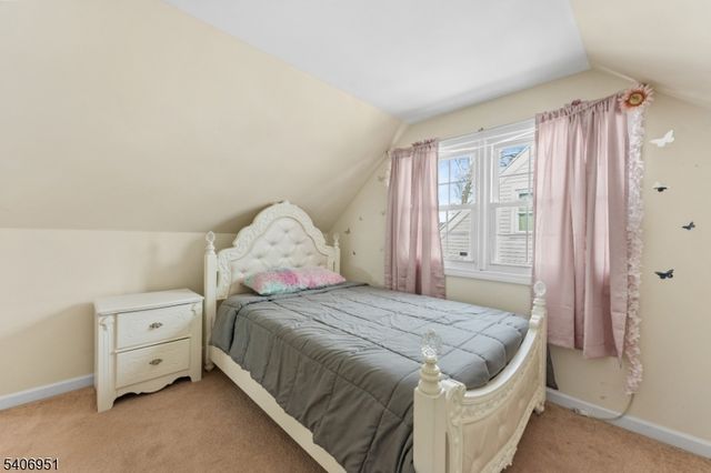 186 10Th Ave, Hawthorne Boro, NJ 07506