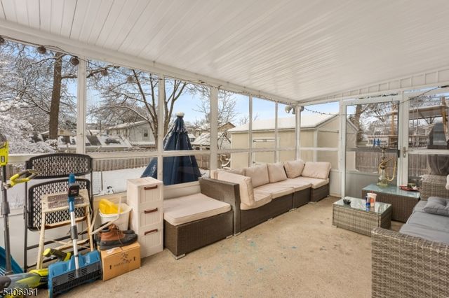 186 10Th Ave, Hawthorne Boro, NJ 07506