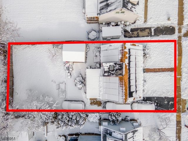 186 10Th Ave, Hawthorne Boro, NJ 07506