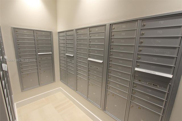 7875 NW 107th Ave 519, Doral, FL 33178