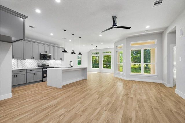 14203 Sandalfoot Street, Houston, TX 77095