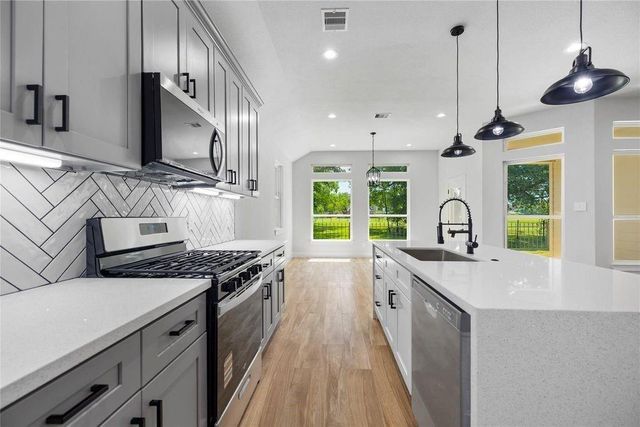 14203 Sandalfoot Street, Houston, TX 77095