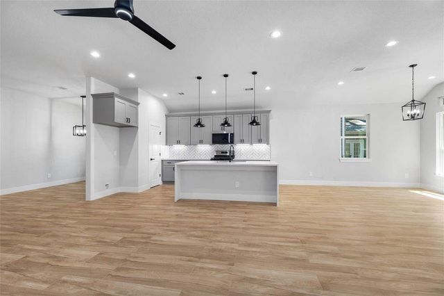 14203 Sandalfoot Street, Houston, TX 77095