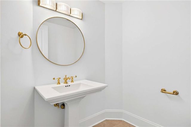750 Park Avenue NE 18E, Atlanta, GA 30326