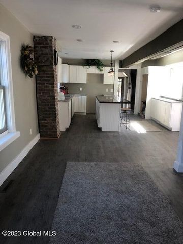 28 North Street, Schenectady, NY 12305