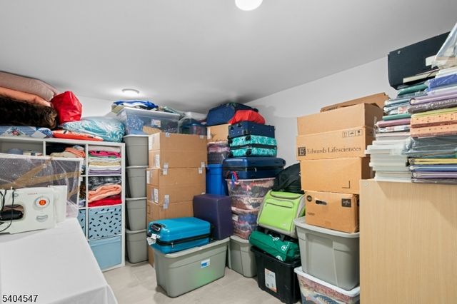 53 Park St, Ridgefield Park Village, NJ 07660