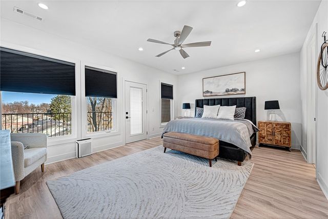 233 SE 7th Street, Bentonville, AR 72712