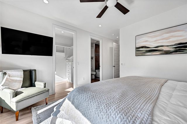 233 SE 7th Street, Bentonville, AR 72712