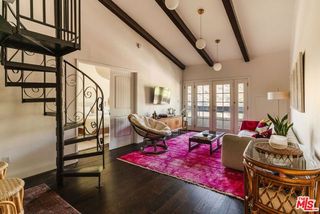 2700 Cahuenga Boulevard 4319, Los Angeles, CA 90068