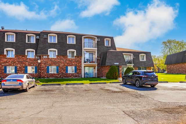 17963 Huntleigh Court 302, Country Club Hills, IL 60478
