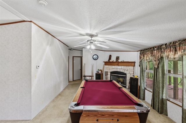 102 Windwood Circle, Somerville, TX 77879