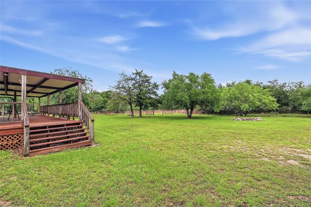 102 Windwood Circle, Somerville, TX 77879
