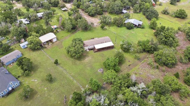 102 Windwood Circle, Somerville, TX 77879