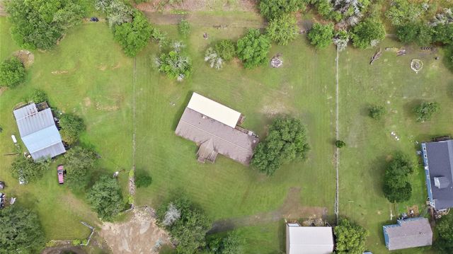 102 Windwood Circle, Somerville, TX 77879