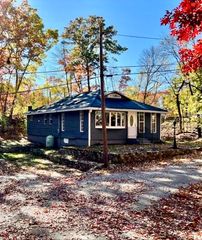 6 Chamberlain Rd 0, Shrewsbury, MA 01545