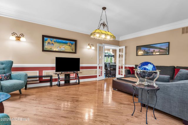 200 Shepard Way, Manalapan, NJ 07726