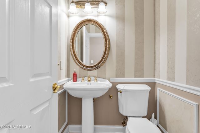 200 Shepard Way, Manalapan, NJ 07726