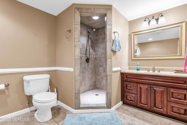200 Shepard Way, Manalapan, NJ 07726
