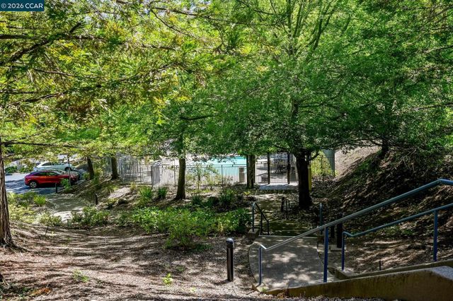 5920 Horsemans Canyon 1B, Walnut Creek, CA 94595