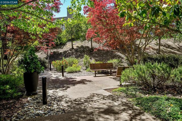 5920 Horsemans Canyon 1B, Walnut Creek, CA 94595