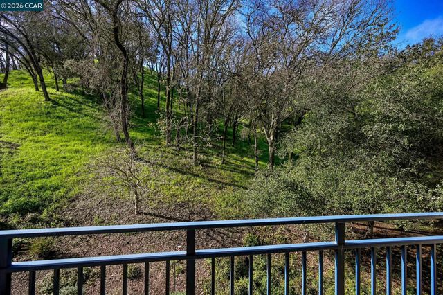 5920 Horsemans Canyon 1B, Walnut Creek, CA 94595