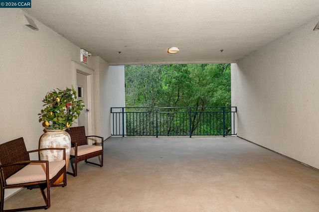 5920 Horsemans Canyon 1B, Walnut Creek, CA 94595